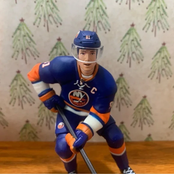 🎄2/20🎄 Hallmark Keepsake Ornament ~ John Tavares New York Islanders 2016 - Picture 3 of 4